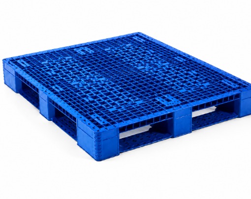 Blue plastic pallet stack for warehouse logistics